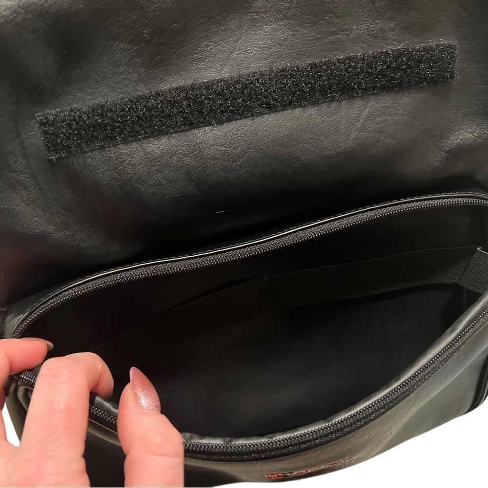 PlayStation Underground Black Crossbody Messenger Bag Adjustable Strap - Picture 4 of 9